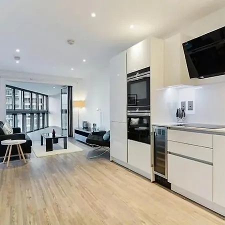 Lux 2 Bdr Apartment In Eastend Near Aldgate East Station
